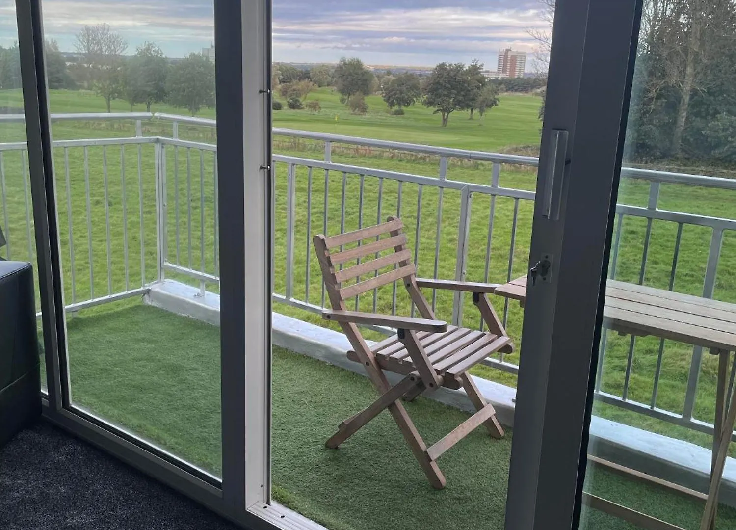 3 Bedroom Apartment With Golf Course View Newcastle upon Tyne Storbritannien